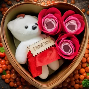 Miś w mydlanych różach - flowerbox